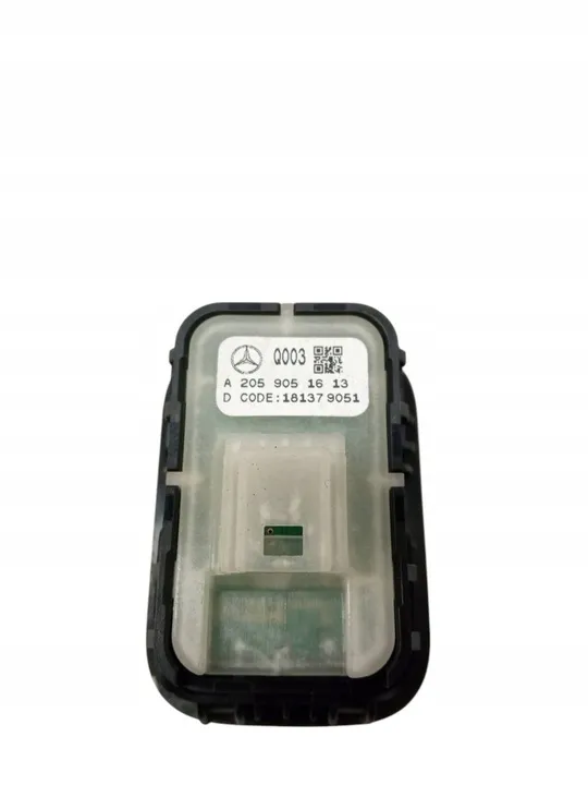 Bagaj Açma Düğmesi Mercedes C-Serisi W205 Kasa 2015-2019 A2059051613