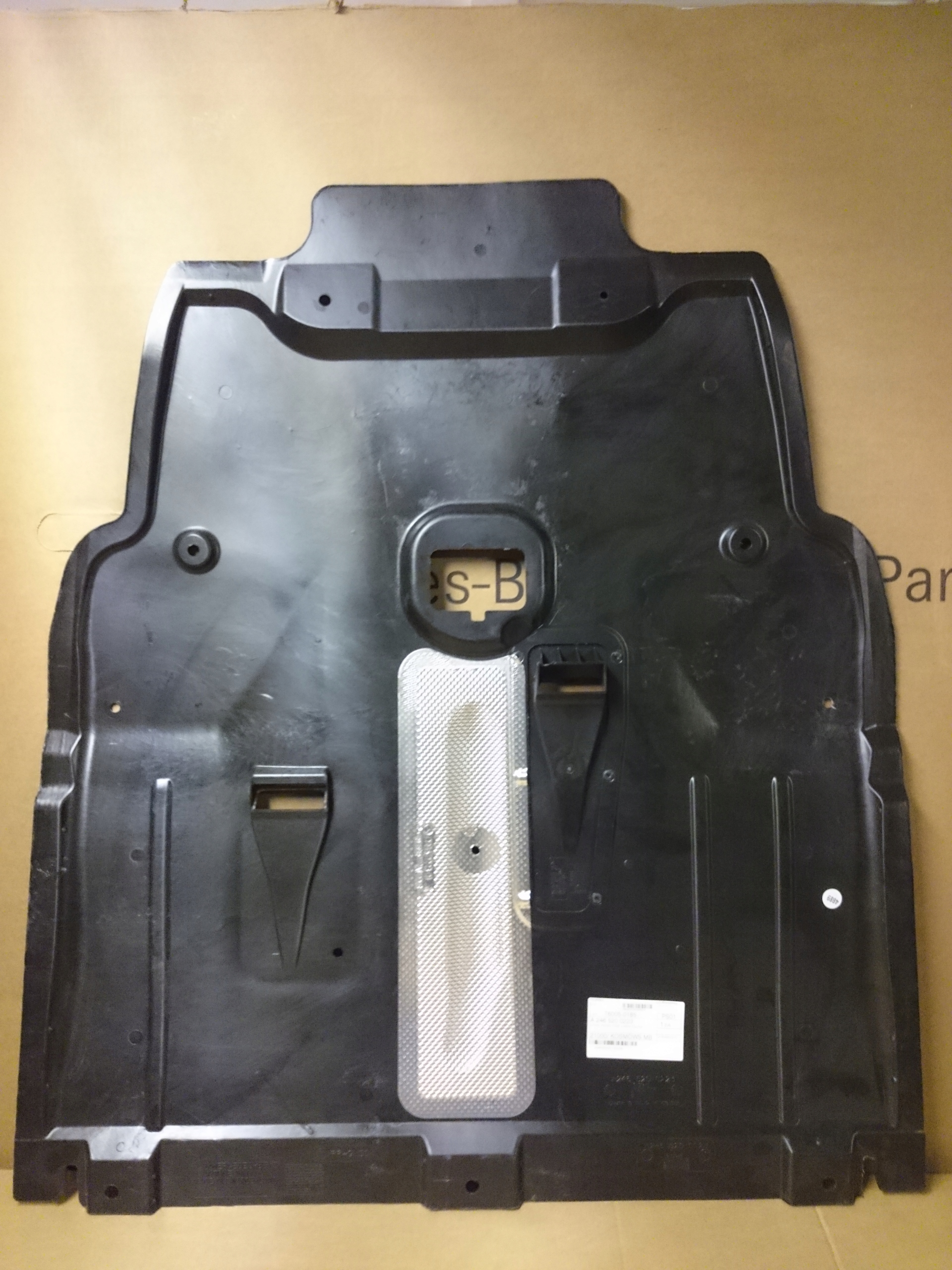 Motor Alt Muhafaza Mercedes CLA-A-GLA-B Serileri W117, W176, W156, W246 Kasa 2013-2018 A2465200223