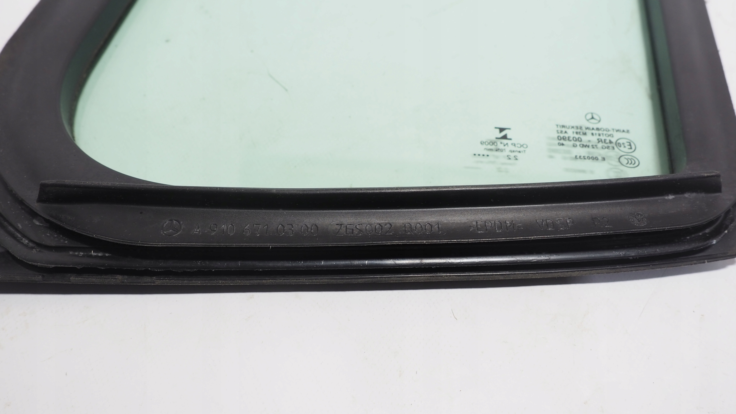 Ön Cam Yeşil Mercedes E-Serisi W210 Kasa 1995-2002 A2106710300