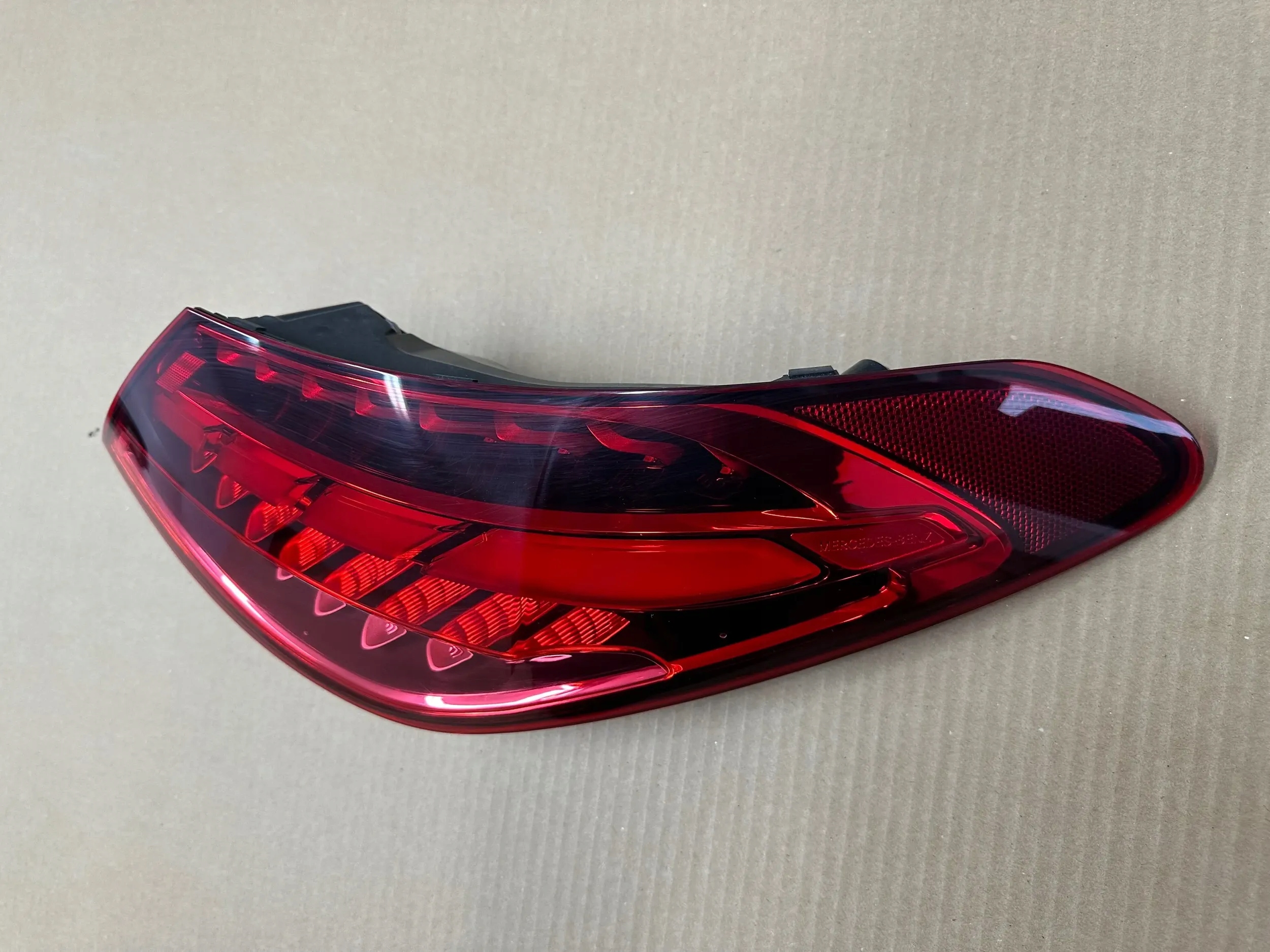 Sağ Dış Stop Mercedes C-Serisi W206 Kasa 2021-2023 A2069062701