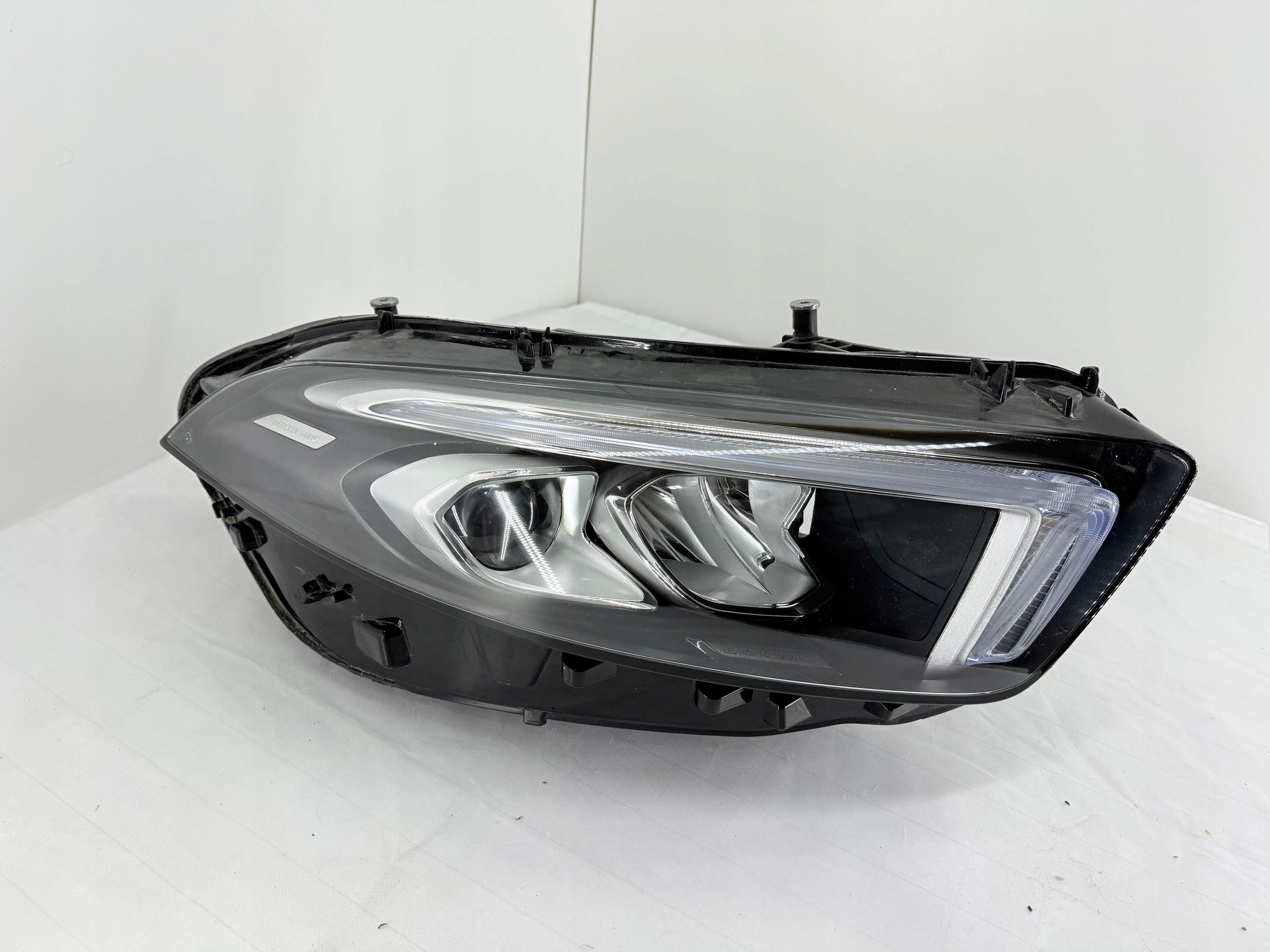 Sağ Far Mercedes A-Serisi W177 Kasa 2018-2021 A1779060201