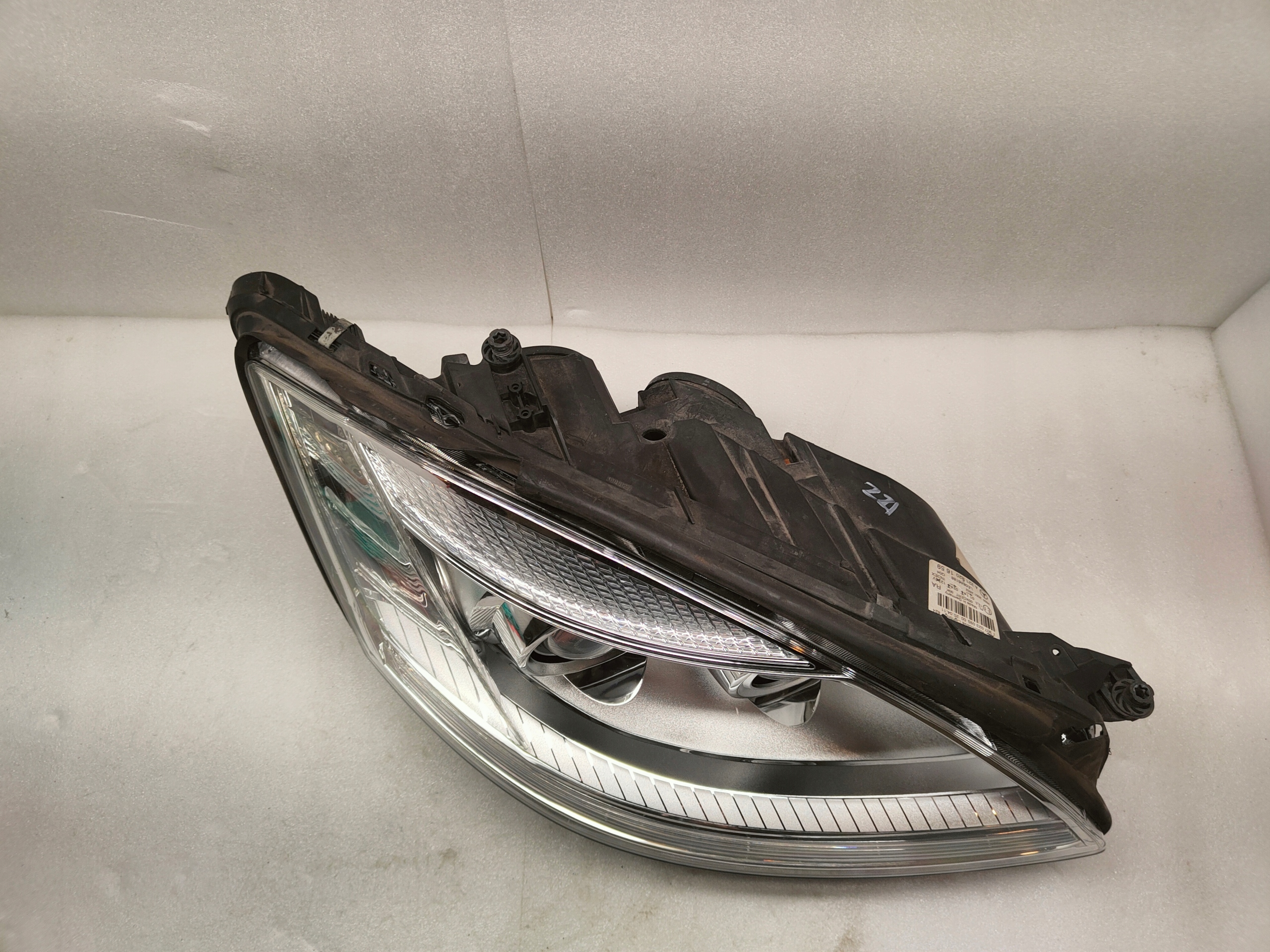 Sağ Far Xenon Mercedes S-Serisi W221 Kasa 2010-2013 A2218201659