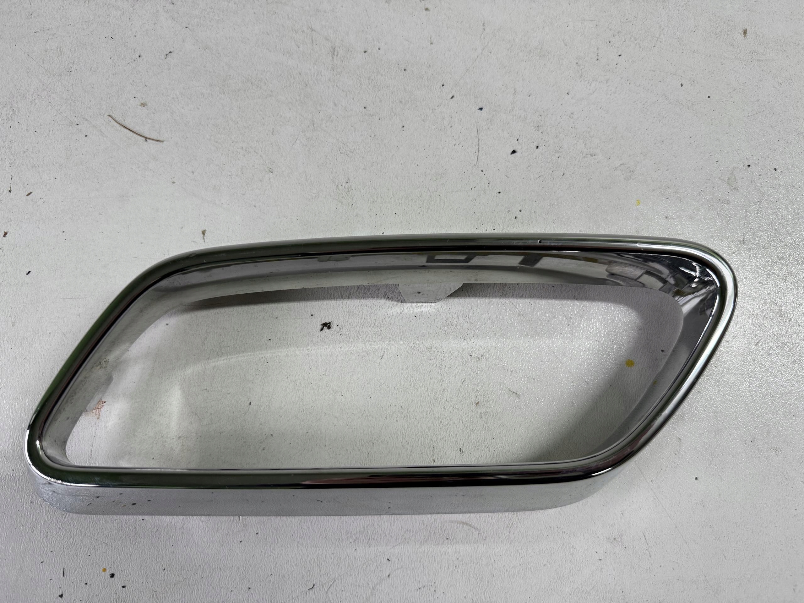 Sol Arka Ekzos Nikelajı Mercedes C-Serisi W206 Kasa 2019-2024 A2068858303