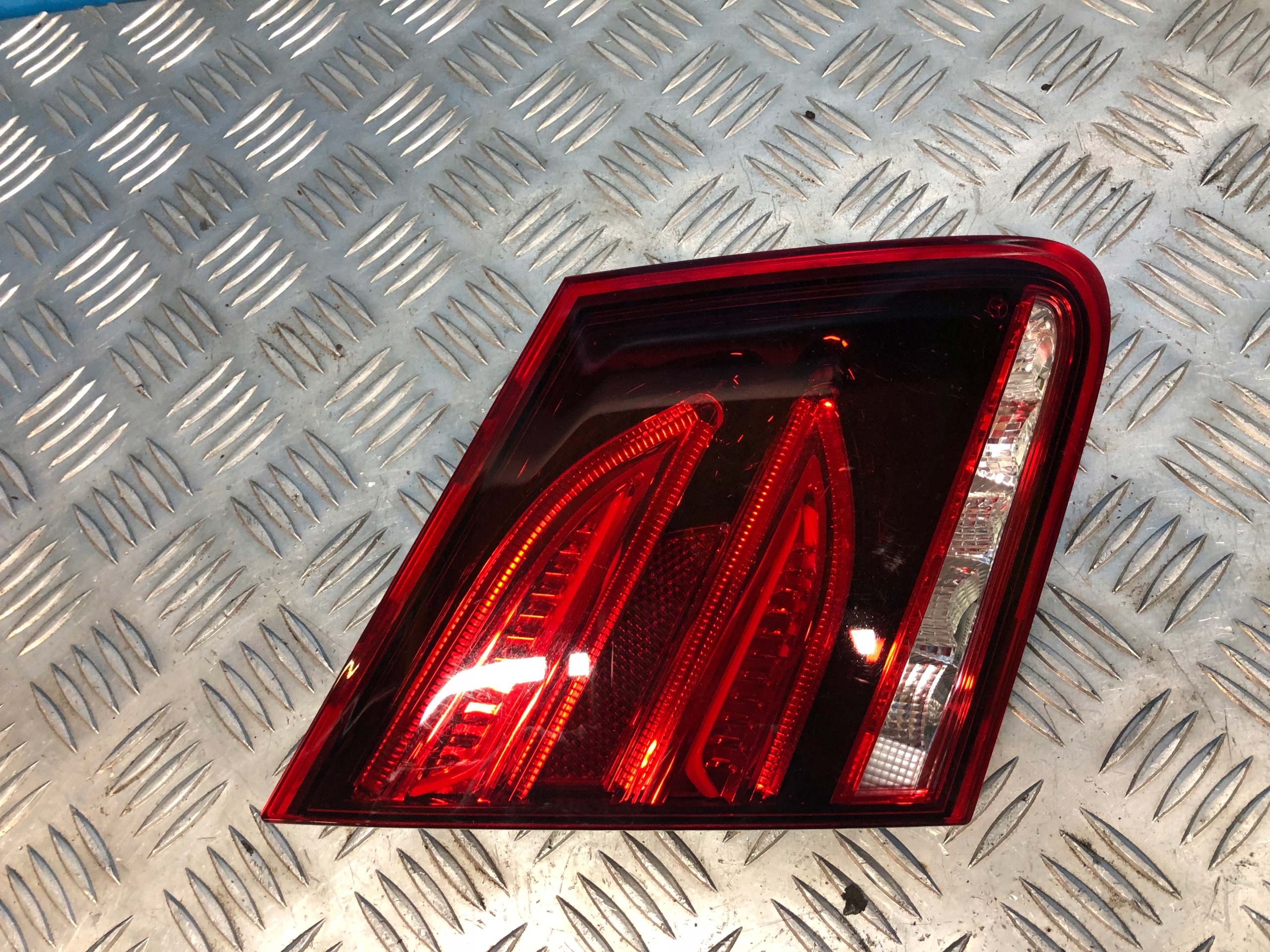 Sol İç Stop Mercedes E-Serisi W207 Kasa 2010-2017 A2079063700