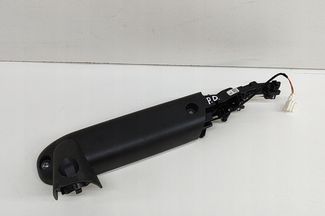 Sol Ön Cam Açma Kumandası Mercedes C-Serisi W206 Kasa 2021-2024 A2069008815