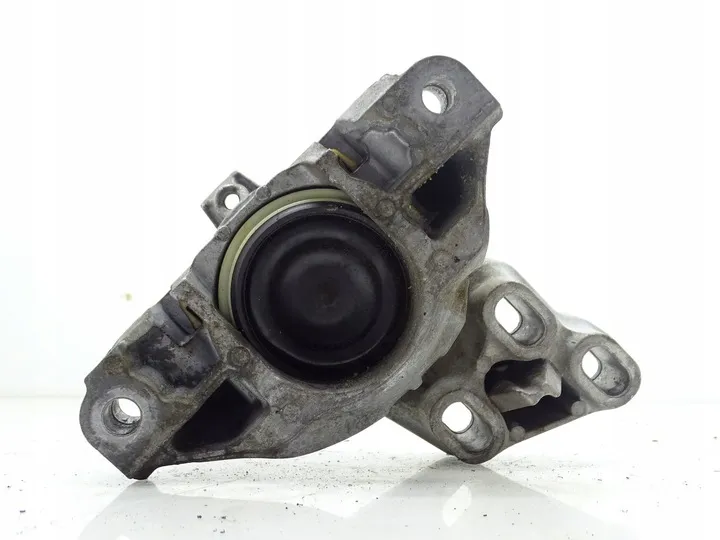 Motor Kulağı Mercedes CLA-GLA-A-B Serileri W117, W156, W176, W246 Kasa 2013-2017 A2462400617