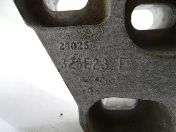 Motor Kulağı Mercedes CLA-GLA-A-B Serileri W117, W156, W176, W246 Kasa 2013-2017 A2462400617