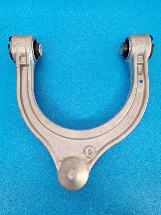 Ön Sağ Üst U Tabla Mercedes C-Serisi W206 Kasa 2021-2023 A2063302200