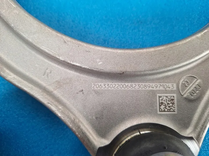 Ön Sağ Üst U Tabla Mercedes C-Serisi W206 Kasa 2021-2023 A2063302200