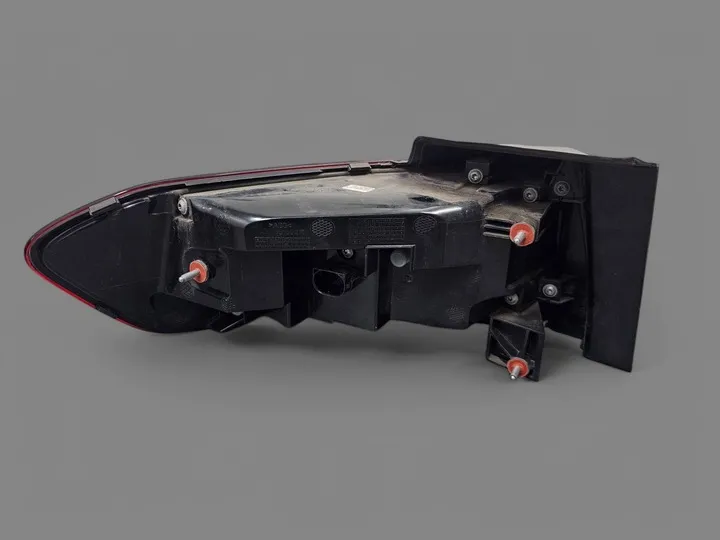 Sağ Arka Dış Stop Mercedes GLB-Serisi W247 Kasa 2018-2023 A2479066804