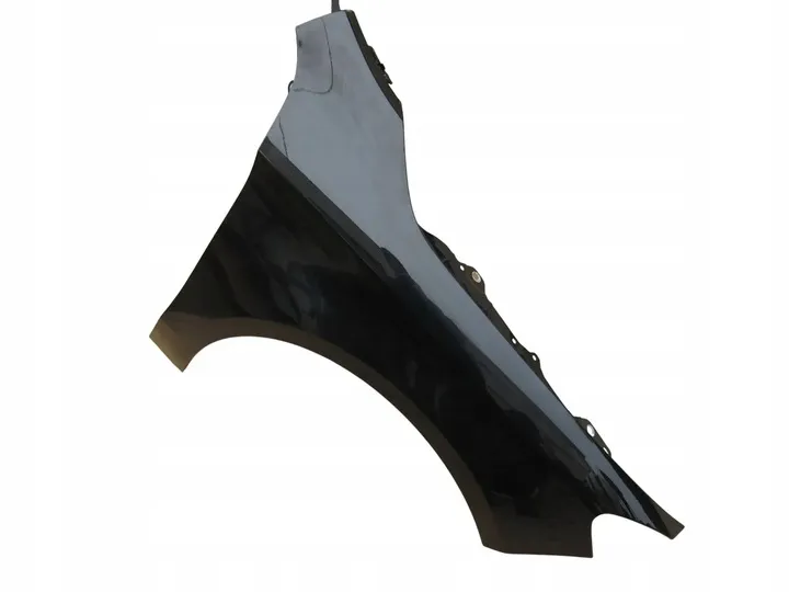 Sağ Ön Çamurluk Mercedes CLA-Serisi W117 Kasa 2013-2017 A1178810201