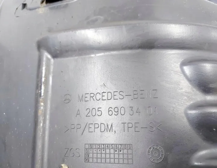 Sağ Ön Davlumbaz Ön Eki Mercedes C-Serisi W205 Kasa 2015-2019 A2056903401