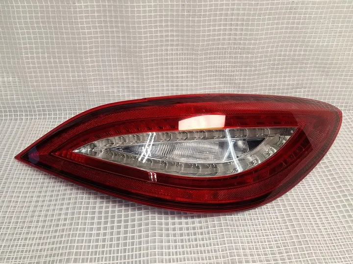 Sağ Stop Mercedes CLS-Serisi W218 Kasa 2015-2019 A2189067800