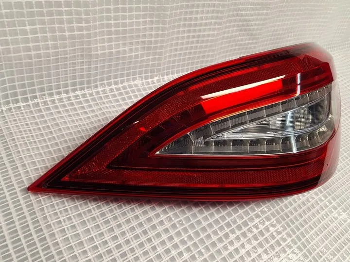 Sağ Stop Mercedes CLS-Serisi W218 Kasa 2015-2019 A2189067800