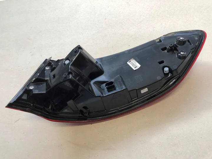 Sol Dış Stop Mercedes GLC-Serisi W253 Kasa 2015-2019 A2539063502